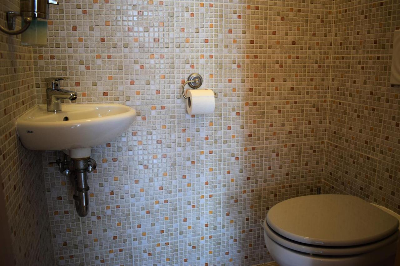 Cosy Apartment In Budapest Downtown With Free Garage Parking ภายนอก รูปภาพ